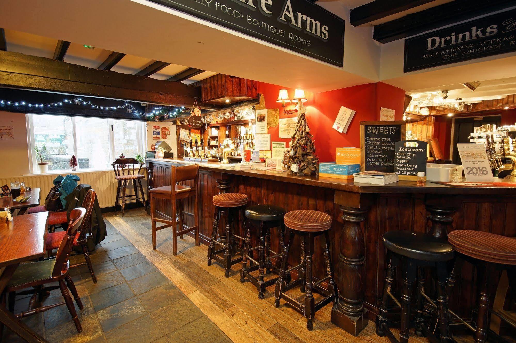 Devonshire Arms Inn Cracoe Exteriör bild